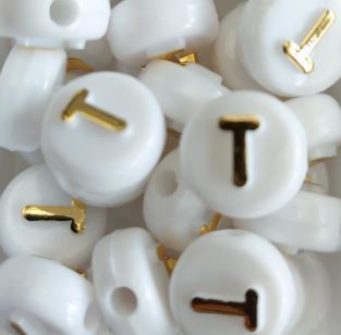 Perle lettre T doré/blanc 10mm