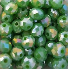 Perles à facettes vertes 6x5mm x30