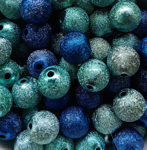 Perles scintillantes bleues 10mm x20.